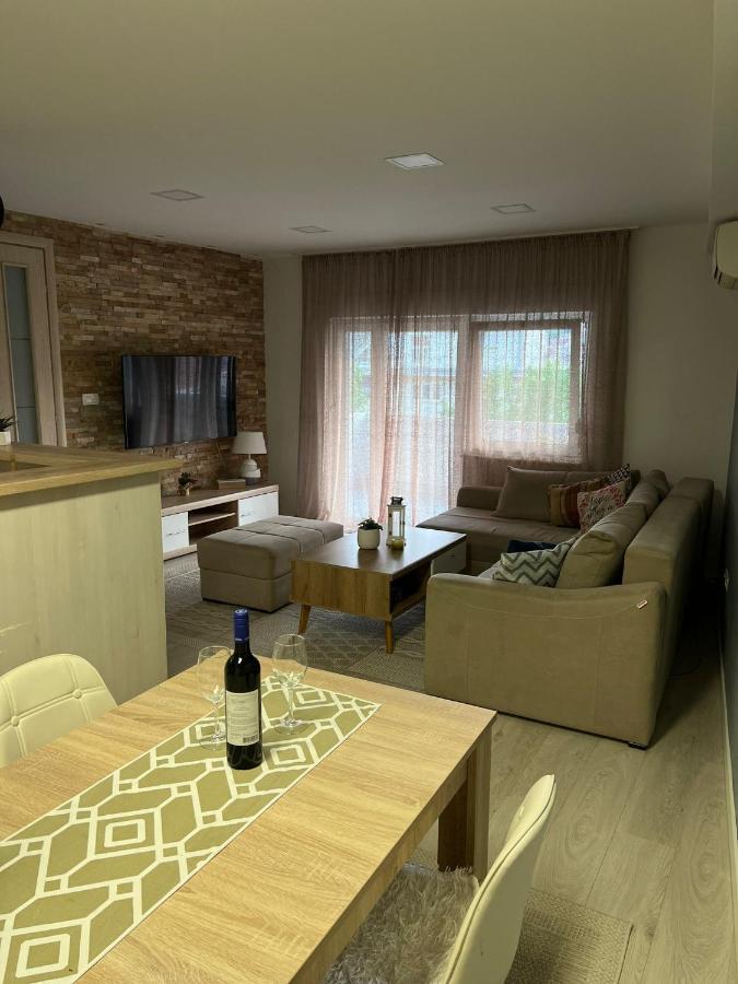 Apartman Mak Mostar Eksteriør billede